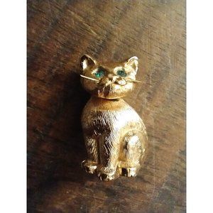 Vintage Kitty Cat Brooch, Gold tone textured design & green eye rhinestones D5